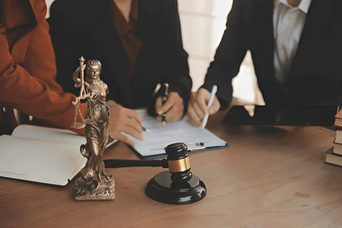 contact avocate amal anouide